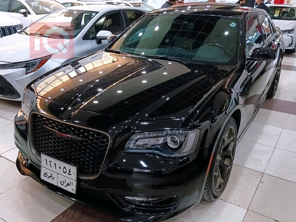 كرايسلر 300
